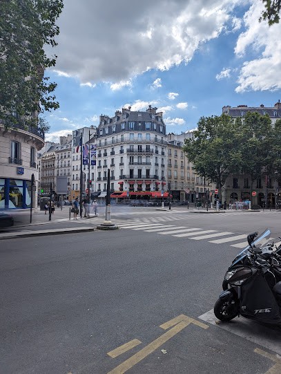 Tabac - Brasserie Hôtel Bac - St. Germain, Bureau de Tabac à Paris 07