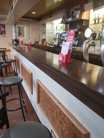 The Café Crème, Bureau de Tabac à Désertines