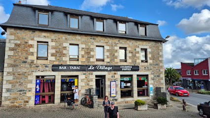Le Village, Bureau de Tabac à Louannec
