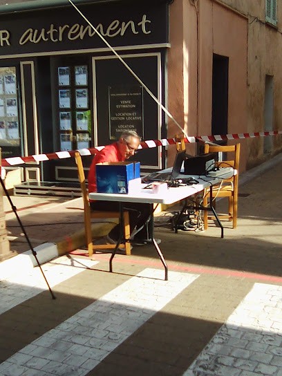 Bar Des Cascades, Bureau de Tabac à La Motte