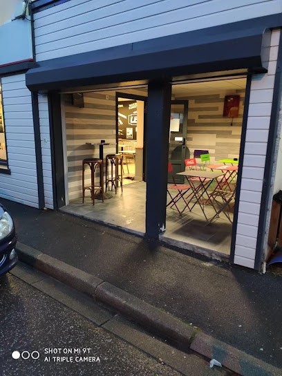 Tabac Le Saint Front, Bureau de Tabac à Domfront en Poiraie