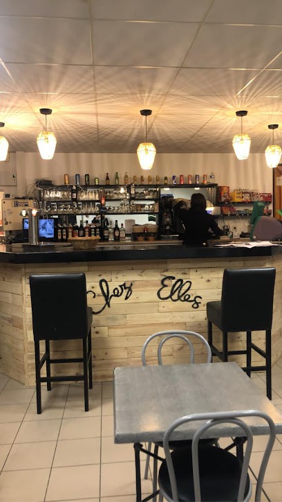 Chez Elles, Bureau de Tabac à Saint-Genis-d'Hiersac