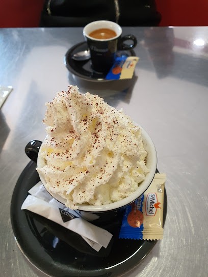 LE THÉÂTRE, Bureau de Tabac à Parthenay