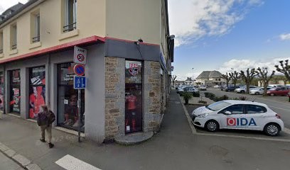 Simon Marie Francoise Née Le Page, Bureau de Tabac à Guingamp