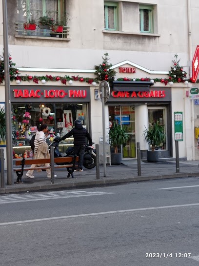Le Totem: Cave à Cigares, Bureau de Tabac à Marseille 07
