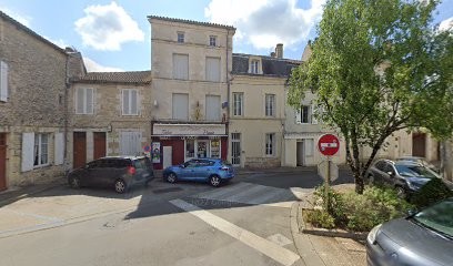 Caron Gerard, Bureau de Tabac à Ruffec