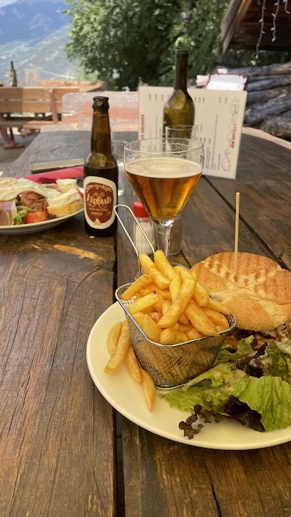 Bar/Tabac/Presse/ Restauration Les Arcades, Bureau de Tabac à Puy-Saint-Vincent