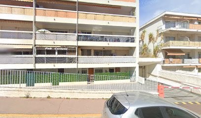 Lola, Bureau de Tabac à Nice