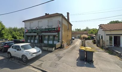 Café (Le Pineum), Bureau de Tabac à Pinon