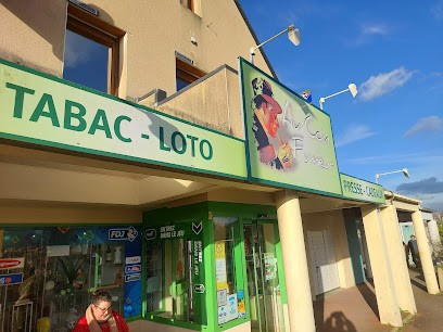 Au Coin Fumeur, Bureau de Tabac à Pleyber-Christ