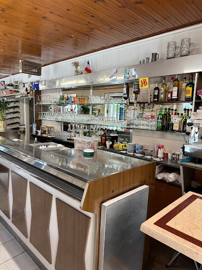 Café De La Gare BAR TABAC, Bureau de Tabac à Verneuil-l'Étang