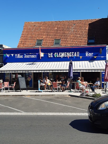 le clemenceau, Bureau de Tabac à Quettehou