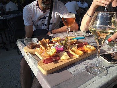 Le Doris, Bureau de Tabac à Langrolay-sur-Rance