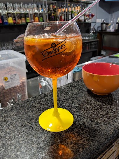 Le 4 tiers, Bureau de Tabac à Aiglun