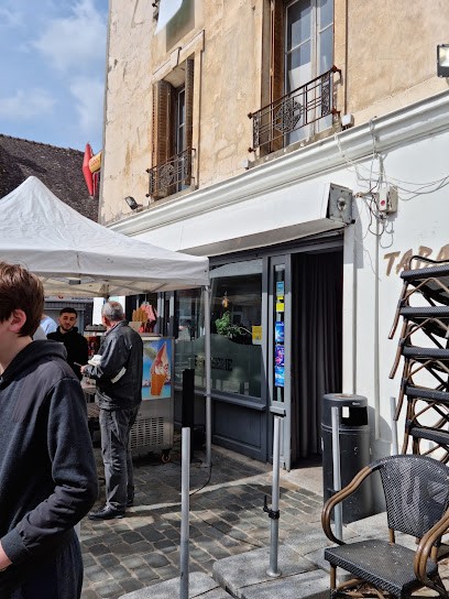 Le Requis, Bureau de Tabac à Crécy-la-Chapelle