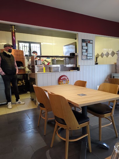 Le St Hub', Bureau de Tabac à Montmorillon