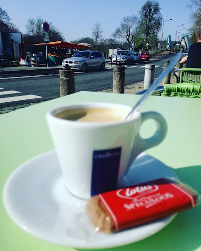 LE VILLAGE, Bureau de Tabac à Neuville-sur-Oise