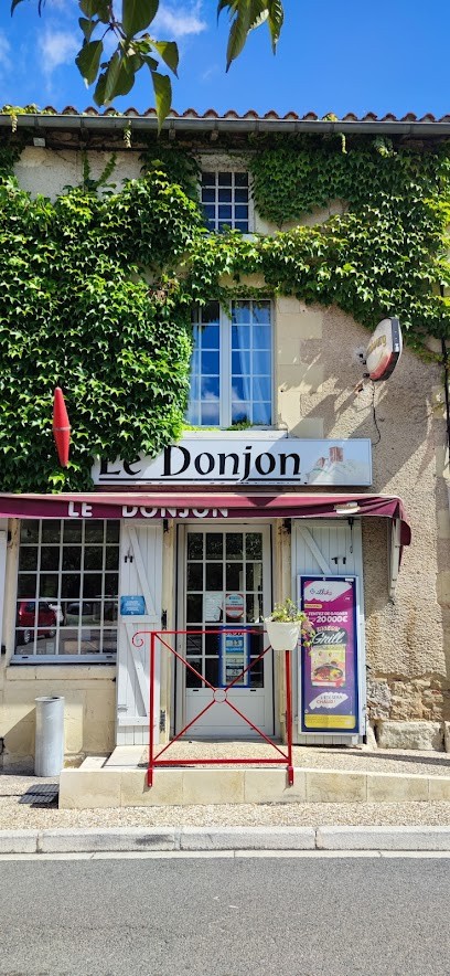 Le Donjon, Bureau de Tabac à Moncontour