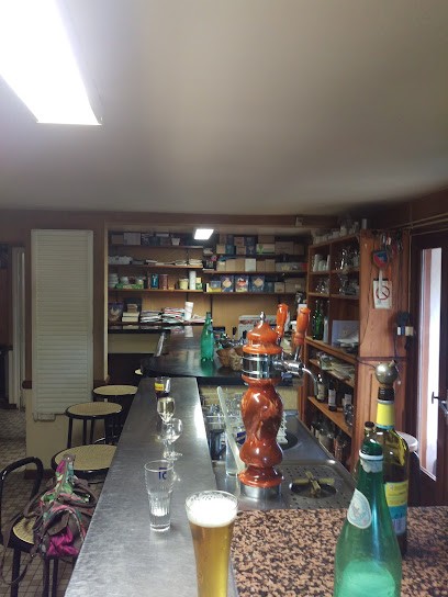 Saint Chely Justin, Bureau de Tabac à Fournels