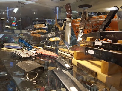 Jarraud Jany, Bureau de Tabac à Cognac-la-Forêt